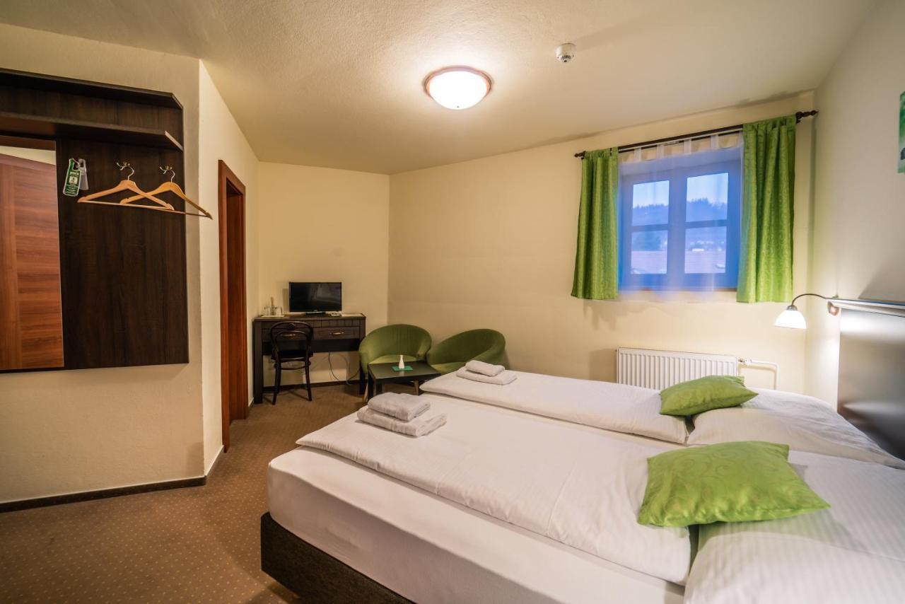 Hotel Koruna Prachatice Luaran gambar