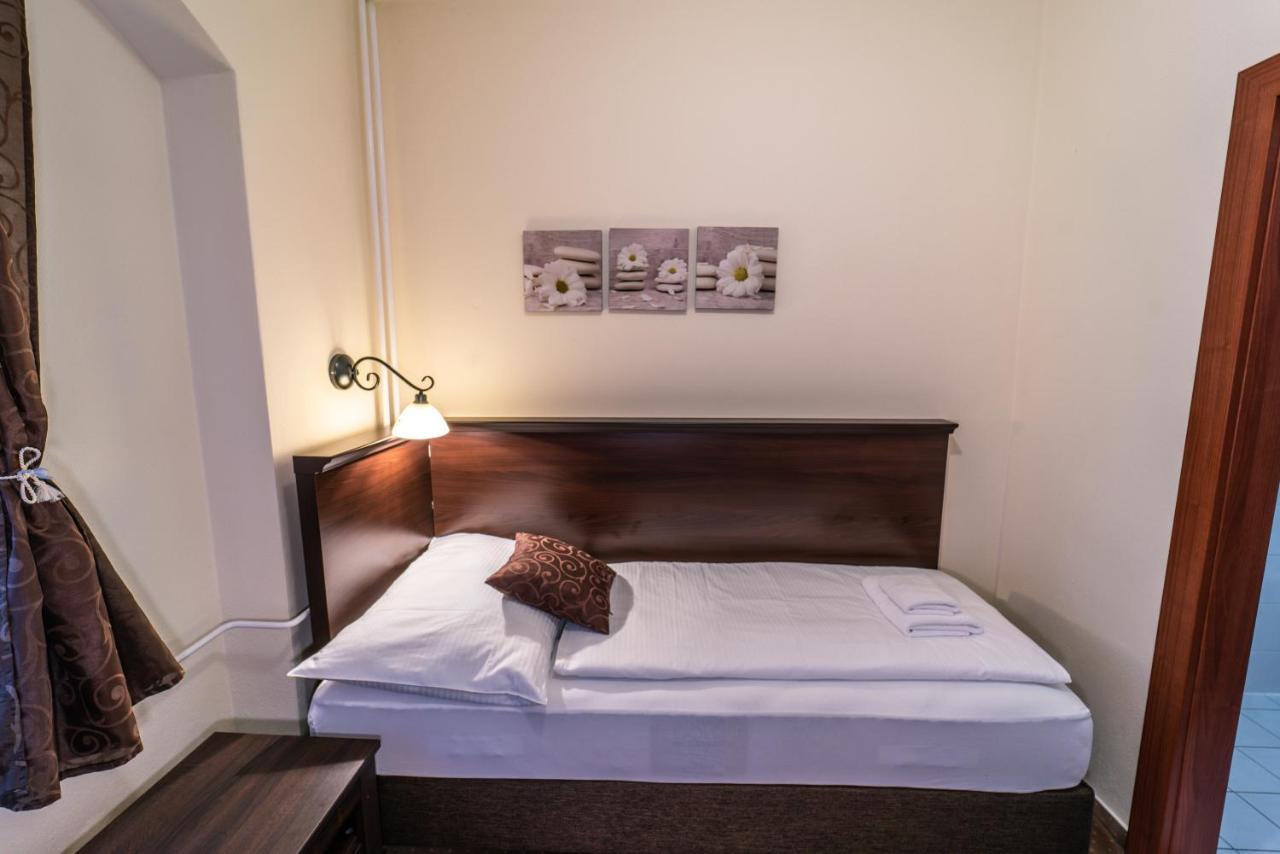 Hotel Koruna Prachatice Luaran gambar