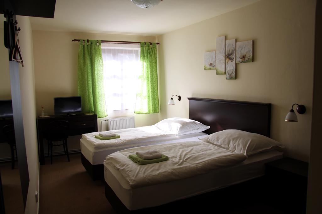Hotel Koruna Prachatice Luaran gambar