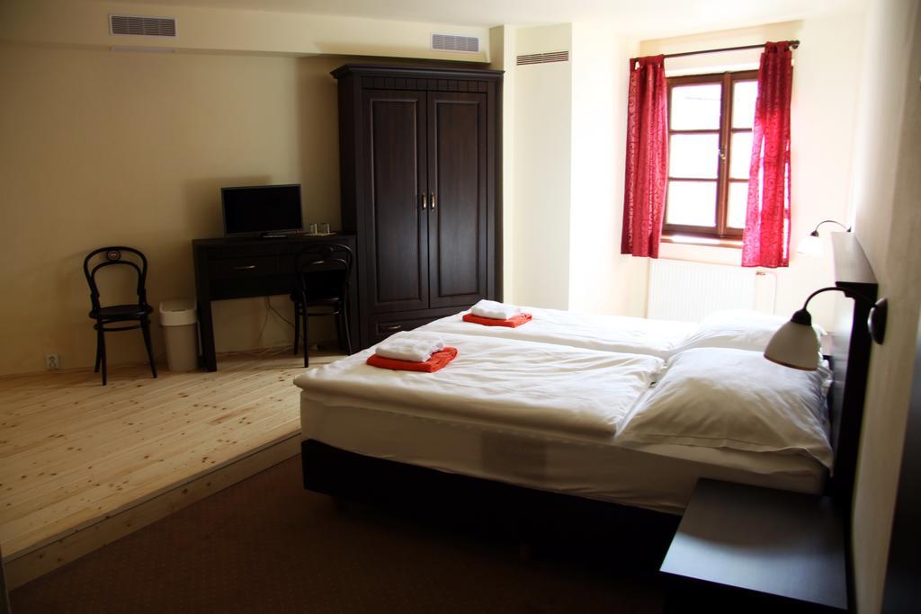Hotel Koruna Prachatice Luaran gambar