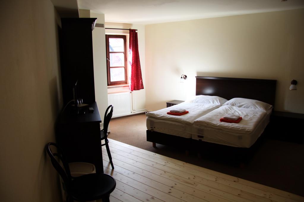 Hotel Koruna Prachatice Luaran gambar